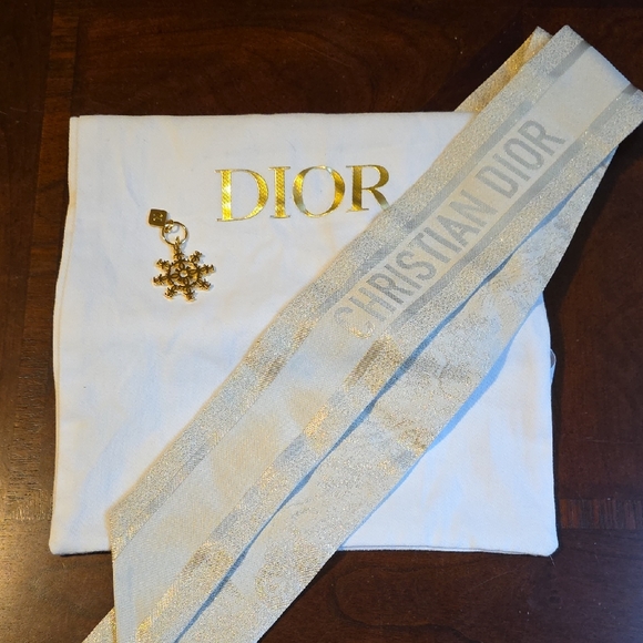 Dior White and Gold Ribbon with Charm - Picture 1 of 6